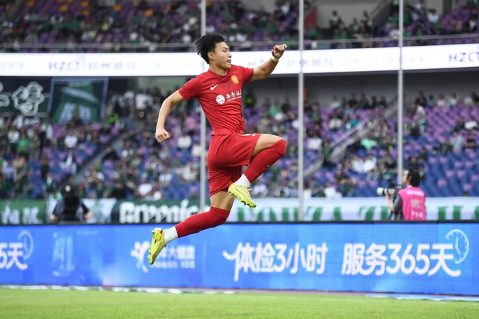 九游娱乐-绿茵捷报振山城  金融热血共腾龙——西南证券助力重庆铜梁龙客场首胜|浙江队|浙江俱乐部绿城|中超联赛|杭州绿城|绿城_新浪体育_新浪新闻